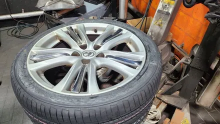 사당동 렉서스 GS450h (245/40ZR18)-극한의 컴포트성능,정숙성, 사계절안전성까지 모두 잘갖춘 금호타이어 마제스티9솔루스 TA91 / 서울 구로, 양천, 동작, 관악, 영등포, 부천, 안양