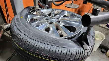 천왕동 기아 카니발(235/55R19)-추천 SUV수입사계절타이어 브릿지스톤 듀얼러 H/L400 / 서울 구로, 양천, 동작, 관악, 영등포, 부천, 안양