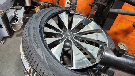 개봉동 기아K5 (225/45ZR18)-고성능세단을 고려하여 승차감과 정숙성을 더욱 향상시킨 사계절타이어, 금호 마제스티9솔루스 TA91