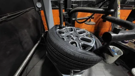 시흥동 현대 캐스퍼(205/45R17)-뛰어난 마일리지와 연비효율능력까지 자랑하는 사계절용 밸런스 타이어, 한국타이어 키너지 컴포트 ST AS / 서울 구로, 양천, 동작, 관악, 영등포, 부천, 안양