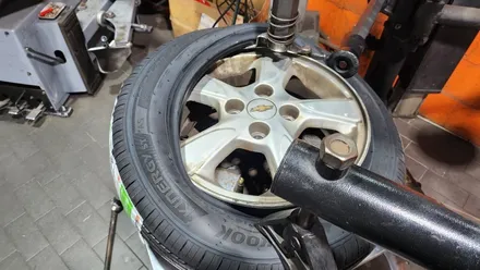 신정동 쉐보레 스파크 (165/65R14)-다양한 성능을 균형있게 설계하여 모든환경에서 편안하게 주행할 수 있는 한국타이어 키너지 컴포트 ST AS / 서울 구로, 양천, 동작, 관악, 영등포, 부천, 안양
