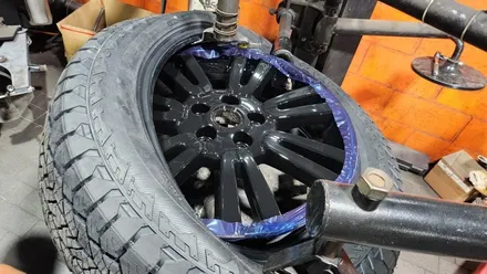 천왕동 랜드로버 디스커버리 (255/55R19)-온오프로드 강력한 구동력을 자랑하는 한국타이어 다이나프로 올터레인 AT2 / 서울 구로, 양천, 동작, 관악, 영등포, 부천, 안양