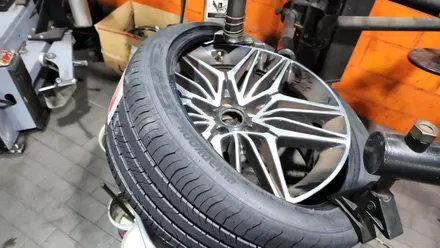 독산동 기아 스팅어 (225/40ZR19, 255/35ZR19)-승차감, 정숙성, 계절성능까지 향상시킨 한국타이어최신형 사계절용타이어 벤투스 에어 S / 서울 구로, 양천, 동작, 관악, 영등포, 부천, 안양