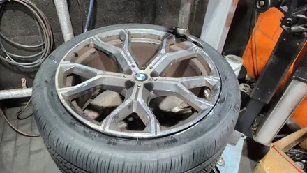 봉천동 BMW X5 (275/40ZR21, 315/35ZR21)-4계절내내 극강의 스포츠 주행퍼포먼스를 제공해주는한국타이어 벤투스 S1 에보 Z AS X / 서울 구로, 양천, 동작, 관악, 영등포, 부천, 안양