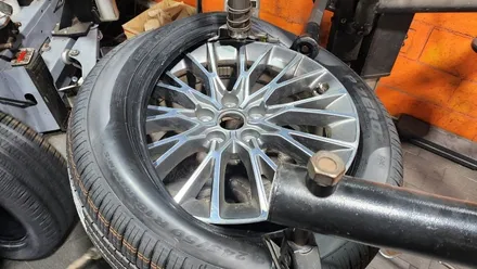 신길동 제네시스G80 (245/50R18)-탁월한 젖은노면 제동력, 코너링안정성, 사계절내내 극강의 주행퍼포먼스까지 자랑하는 피렐리 피제로 올시즌 (GOE) / 서울 구로, 양천, 동작, 관악, 영등포, 부천, 안양