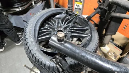 온수동 기아 스팅어 (225/40R19, 255/35R19)-전천후 모든 기후조건에서 주행안정성을 향상시켜주는 고성능 올웨더타이어 미쉐린 크로스 클라이밋2 / 서울 구로, 양천, 동작, 관악, 영등포, 부천, 안양