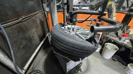 삼성동 현대 그랜저 IG (225/55R17)-다양한 노면상태에서 안정적인 핸들링을 제공하고 연비효율,계절안전성까지 뛰어난 한국타이어 키너지 컴포트 ST AS / 서울 구로, 양천, 동작, 관악, 영등포, 부천, 안양