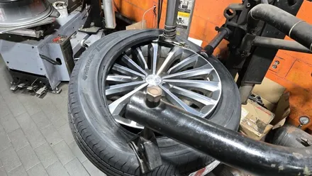 고척동 그랜저HG300 (245/45ZR18)-고성능세단을 위한 신개념 사계절용타이어, 한국타이어 슈퍼컴포트 벤투스 에어S / 서울 구로, 양천, 동작, 관악, 영등포, 부천, 안양