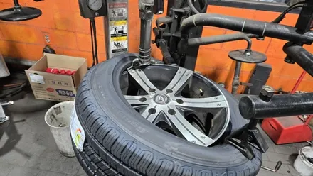천왕동 기아 카니발 (235/55R18)-주행안정성 및 내구성, 연비효율성을 중시하는SUV 오너님들께 추천하는 한국타이어 다이나프로 프리미엄 컴포트 HPX / 서울 구로, 양천, 동작, 관악, 영등포, 부천, 안양