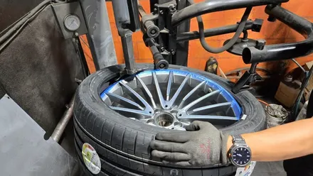 광명동 벤츠 S500 (255/35R21)-고속주행 안정성에 특화되어 내구성, 핸들링 응답성, 제동력까지 탁월한 피렐리 피제로 (PZ4) MO-S NCS / 서울 구로, 양천, 동작, 관악, 영등포, 부천, 안양