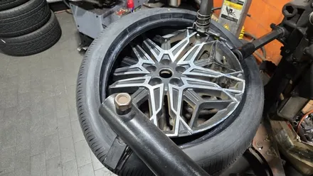 영등포동 현대 그랜저 GN7 245/40R20-고속주행 안정성, 저소음, 승차감까지 극대화한 추천 사계절용타이어-한국타이어 벤투스 프리미엄 컴포트 S2 AS / 서울 구로, 양천, 동작, 관악, 영등포, 부천, 안양