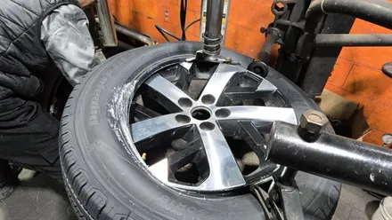 신길동 기아 쏘렌토 (235/60R18)-고속주행 안정성과 마일리지를 강화한 한국타이어 SUV 타이어 다이나프로 컴포트 HL3 / 서울 구로, 양천, 동작, 관악, 영등포, 부천, 안양