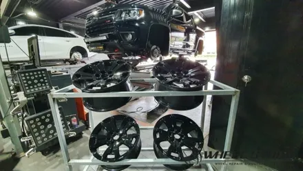 목동 가양동 화곡동 에서 휠도색 맡길수 있는 매장 휠스토리 콜로라도 17인치 블랙유광 분체도장 캘리퍼도색 / 서울 구로, 양천, 동작, 관악, 영등포, 부천, 안양