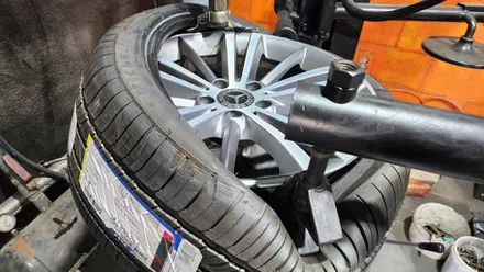 부드러운 승차감과 정숙성을 동시에 제공해주는 온수동 벤츠 CLS 400d 4matic 추천 미쉐린 사계절타이어-프라이머시 투어 A/S 245/40R19 교체후기 / 서울 구로, 양천, 동작, 관악, 영등포, 부천, 안양