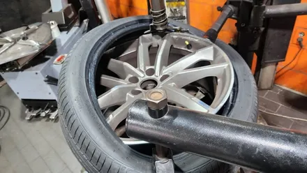 신림동 아우디 A5 (255/35ZR19)-역동적인 고속주행성능, 탄탄한 핸들링과 쾌적한 승차감까지 제공해주는 사계절타이어, 한국 타이어 벤투스 프리미엄 컴포트 S2 AS! / 서울 구로, 양천, 동작, 관악, 영등포, 부천, 안양