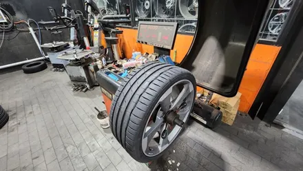 서초동 아우디A5 (265/30ZR20)-다양한 노면환경에서 민첩한 성능과 뛰어난 핸들링을 제공해주는 한국타이어 프리미엄 스포츠 벤투스S1 에보3! / 서울 구로, 양천, 동작, 관악, 영등포, 부천, 안양