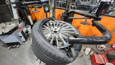 봉천동 BMW X7 (315/35R22)-최고의 핸들링, 승차감, 정숙성까지 제공해주는 SUV전용 올웨더타이어, 한국타이어 다이나프로 프리미엄 컴포트HPX / 서울 구로, 양천, 동작, 관악, 영등포, 부천, 안양