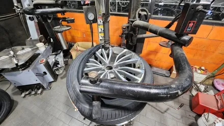 가리봉동 기아 스팅어 (225/45ZR18)-뛰어난 주행퍼포먼스, 성능지속성, 가성비까지 완벽하게 균형잡힌 사계절용타이어, 한국타이어 벤투스 S2 AS / 서울 구로, 양천, 동작, 관악, 영등포, 부천, 안양