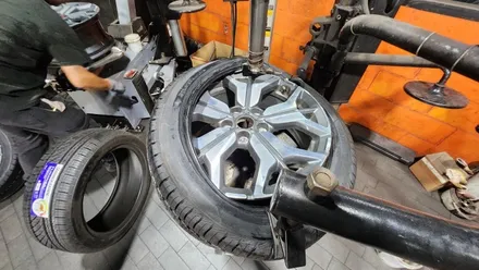 철산동 기아 셀토스 (235/45R18)-연비, 내구성, 장거리주행 안전성에 특화된 SUV용 추천 사계절타이어, 브리지스톤 투란자 세레니티 플러스 / 서울 구로, 양천, 동작, 관악, 영등포, 부천, 안양