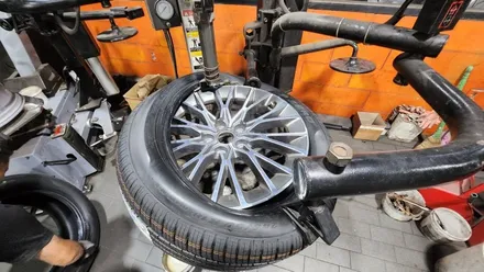 신길동 제네시스G80 (245/50R18)-탁월한 젖은노면 제동력, 코너링안정성, 사계절내내 극강의 주행퍼포먼스까지 자랑하는 피렐리 피제로 올시즌 (GOE) / 서울 구로, 양천, 동작, 관악, 영등포, 부천, 안양