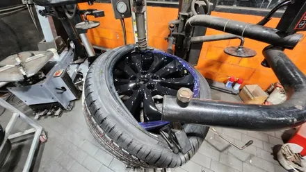 시흥동 쉐보레 더뉴 말리부 (245/40R19)-더욱 길어진 마일리지와 마모수명, 사계절안전성까지 향상된 브리지스톤 투란자 세레니티플러스 / 서울 구로, 양천, 동작, 관악, 영등포, 부천, 안양