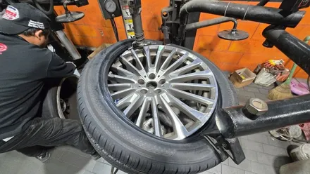 독산동 BMW X7 (275/40R22, 315/35R22)-고출력 SUV를 위해 탁월한 승차감과 정숙성, 핸들링성능까지 강화한 한국타이어 다이나프로 HPX / 서울 구로, 양천, 동작, 관악, 영등포, 부천, 안양