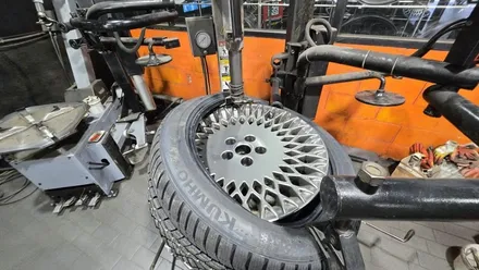 개봉동 제네시스 G80 (245/45R19, 275/40R19)-고급세단에 최적화되어 그립력과 정숙성이 뛰어나고 전기차/내연자 모두 장착가능한 금호타이어 윈터크래프트 WP72 / 서울 구로, 양천, 동작, 관악, 영등포, 부천, 안양