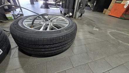 삼성동 현대 그랜저 IG (225/55R17)-다양한 노면상태에서 안정적인 핸들링을 제공하고 연비효율,계절안전성까지 뛰어난 한국타이어 키너지 컴포트 ST AS / 서울 구로, 양천, 동작, 관악, 영등포, 부천, 안양