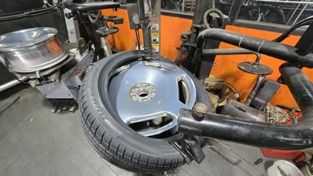 가산동 벤츠 S580 마이바흐 (255/40R20)-고속주행안정성, 정숙성,젖은노면 접지력까지 우수한 피렐리 고성능 순정 사계절타이어 피제로 올시즌 / 서울 구로, 양천, 동작, 관악, 영등포, 부천, 안양
