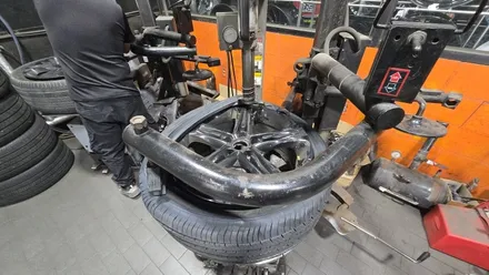 신정동 기아K5 (235/45ZR18)-정숙성, 고속주행 안정성, 제동력 향상까지 고려한 프리미엄 컴포트 한국타이어 벤투스 에어 S / 서울 구로, 양천, 동작, 관악, 영등포, 부천, 안양