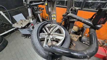 신림동 아우디 S7 (275/35R20)-고성능 스포츠 퍼포먼스를 사계절 내내 발휘해주는 한국타이어 벤투스 S1 에보 Z AS / 서울 구로, 양천, 동작, 관악, 영등포, 부천, 안양