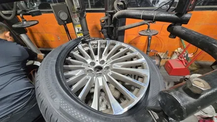 봉천동 BMW X7 (275/40R22, 315/35R22)-고출력 SUV를 위해 설계되어 뛰어난 승차감과 정숙성, 핸들링성능까지 강화한 한국타이어 다이나프로 HPX / 서울 구로, 양천, 동작, 관악, 영등포, 부천, 안양