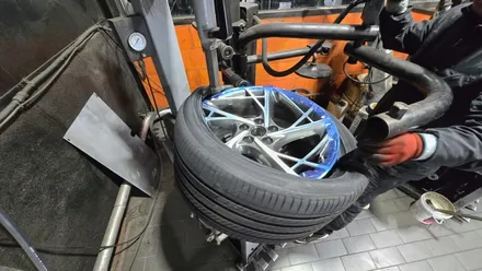 봉천동 제네시스G90 (245/40ZR20, 275/35ZR20)-사계절 노면환경에 최적화된 주행성능과 정숙성, 안전성까지 뛰어난 한국타이어 벤투스 S2 AS / 서울 구로, 양천, 동작, 관악, 영등포, 부천, 안양