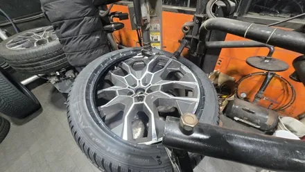 철산동 BMW X7 xDrive40i (275/40R22, 315/35R22)–큰 차체와 높은 출력에서도 안정적인 퍼포먼스를 자랑하는 한국타이어 윈터 아이셉트 프리미엄 에보3 X / 서울 구로, 양천, 동작, 관악, 영등포, 부천, 안양