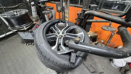 하안동 BMW X5 (315/35ZR21)-고속 크루징과 일상 드라이빙을 아우르는 압도적인 밸런스, 한국타이어 프리미엄 사계절타이어 벤투스 S1 에보 Z AS X / 서울 구로, 양천, 동작, 관악, 영등포, 부천, 안양