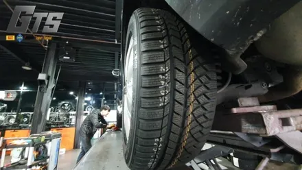 벤츠 C클래스 17인치 윈터타이어장착 강남 서초 방배 스노우타이어전문 / 서울 구로, 양천, 동작, 관악, 영등포, 부천, 안양
