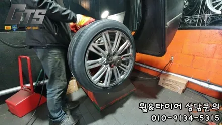 아우디 A8 순정 피렐리타이어 PZ4(뉴피제로) 265 40 20 필요한가요? / 서울 구로, 양천, 동작, 관악, 영등포, 부천, 안양