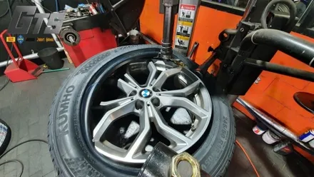 BMW X3 245/50R19 바뀐 타이어사이즈 무엇으로 교체해야 될까요? 저는 금호 HP71 이요~ / 서울 구로, 양천, 동작, 관악, 영등포, 부천, 안양