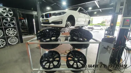BMW 3GT 17인치 휠도색 비용 분체도색 문의 블랙유광 30만원 휠스토리 / 서울 구로, 양천, 동작, 관악, 영등포, 부천, 안양