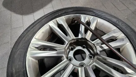 신길동 제네시스 BH330 (245/45R18)-트레드웨어580의 긴 마일리지와 사계절안전성까지 완벽하게 갖춘 최신형 금호타이어 솔루스 TA51 / 서울 구로, 양천, 동작, 관악, 영등포, 부천, 안양