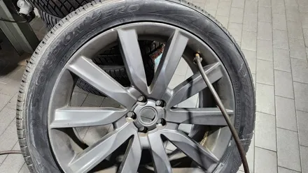 방배동 랜드로버 레인지로버 벨라 (265/45R21) 21인치 순정 사계절타이어 피렐리 스콜피온 제로 올시즌(J)(LR) / 서울 구로, 양천, 동작, 관악, 영등포, 부천, 안양