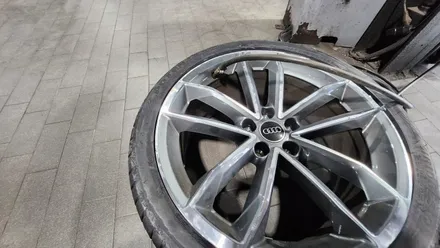 삼성동 아우디A5 (255/35R19)-고속주행안정성과 모든노면에서 뛰어난 핸들링을 제공해주는 고성능 차세대 런플랫 스포츠타이어 브리지스톤 포텐자 S001 ! / 서울 구로, 양천, 동작, 관악, 영등포, 부천, 안양