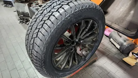 독산동 랜드로버 디스커버리 (255/55R19)-온오프로드 최적의 성능을 발휘해주는 SUV용타이어 한국타이어 다이나프로 AT2 / 서울 구로, 양천, 동작, 관악, 영등포, 부천, 안양