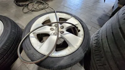 가산동 토요타 프리우스 (215/45R17)-다양한 노면에서 안정적인 핸들링을 자랑하고 젖은노면 제동성능, 편안한 승차감까지 뛰어난 한국타이어 키너지 컴포트 ST AS ! / 서울 구로, 양천, 동작, 관악, 영등포, 부천, 안양