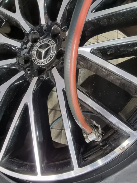 영등포동 벤츠S580 (255/40R20)-고속주행 드라이빙 퍼포먼스와 장거리 안전성에 특화된 피렐리 피제로 런플렛 고성능순정타이어 (MOE) / 서울 구로, 양천, 동작, 관악, 영등포, 부천, 안양