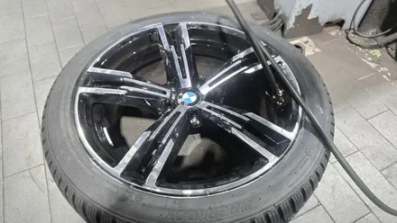 가산동 BMW 320i (225/45R18)–극강의 접지력, 제동력, 주행안정성, 유럽 전역에서 검증된 한국타이어 윈터 아이셉트 에보3! / 서울 구로, 양천, 동작, 관악, 영등포, 부천, 안양