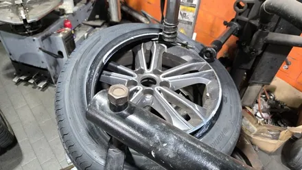 가산동 BMW 1시리즈 118d (225/45R17)-정숙성+승차감+마일리지까지 균형 잡힌 프리미엄 한국타이어 벤투스 에어S / 서울 구로, 양천, 동작, 관악, 영등포, 부천, 안양