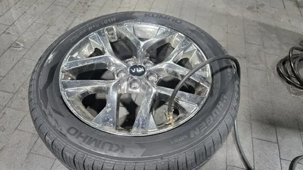 광명동 기아 쏘렌토 (235/55R19)-탁월한 컴포트 성향과 소음 저감 기술, 사계절 내내 발휘되는 견고한 주행 안정성까지 잘 갖춘 금호 크루젠 HP51 / 서울 구로, 양천, 동작, 관악, 영등포, 부천, 안양