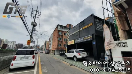포드 익스플로러 255/50R20 금호 크루젠 HP71 장마가 오기전에 장착했어요! 가산동 신림동 개봉동 타이어스토리 / 서울 구로, 양천, 동작, 관악, 영등포, 부천, 안양