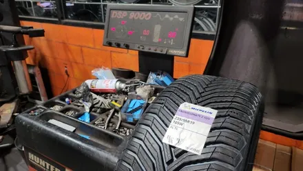 구로동 포르쉐 마칸S (235/55R19,255/50R19)-다양한 기후와 도로환경에서 극강의 견인력과제동력을 자랑하는 미쉐린 크로스 클라이밋2 SUV / 서울 구로, 양천, 동작, 관악, 영등포, 부천, 안양